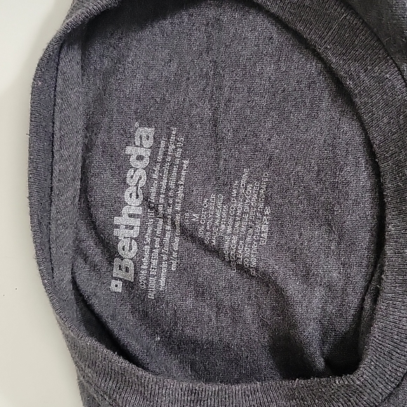 NWOT Bethesda Fall Out Boy gamer shirt - Picture 2 of 3